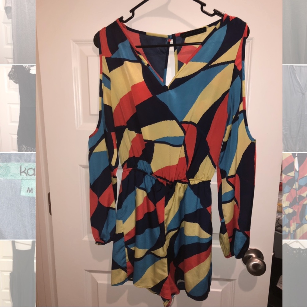 Multicolor cold shoulder romper